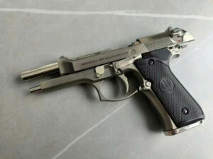 sung dan thach aqk 92 beretta